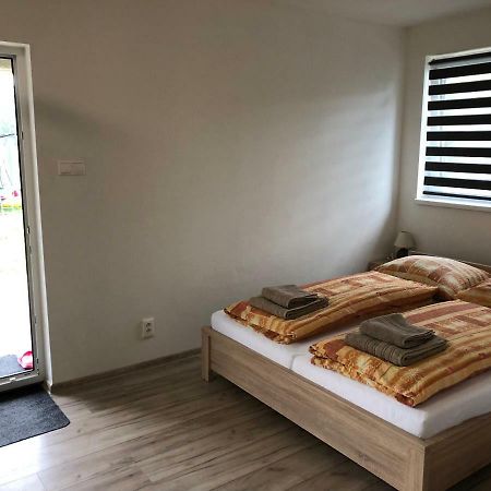 Apartmanovy Dom Magda Vrbov Εξωτερικό φωτογραφία