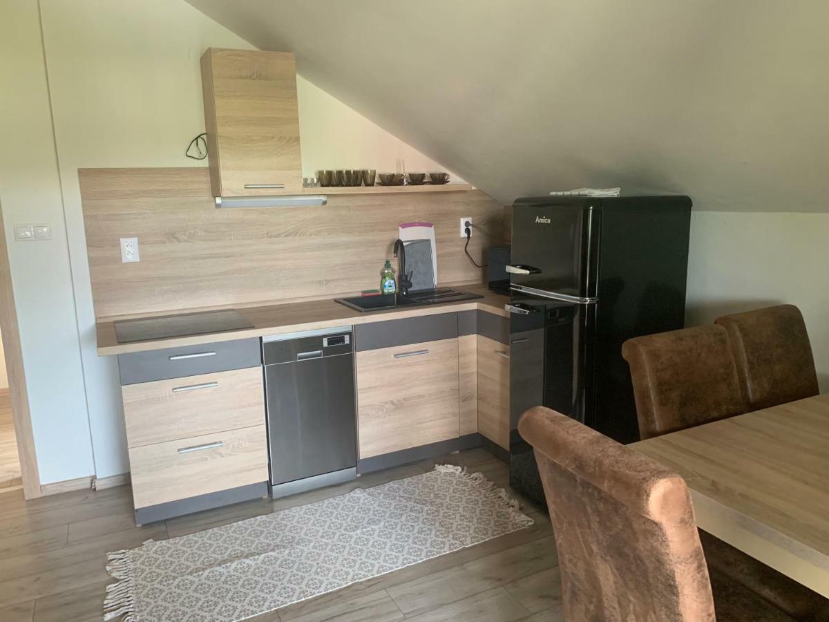 Apartmanovy Dom Magda Vrbov Εξωτερικό φωτογραφία